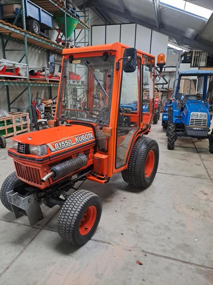 Compacte Kubota B1550 hst Tractor, Zakelijke goederen, Agrarisch | Tractoren, tot 2500, Overige merken, tot 80 Pk, Gebruikt, Ophalen