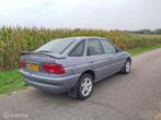 Unieke Ford Escort 1.8, Auto's, Euro 2, Escort, 14 km/l, Metallic lak