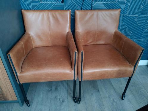 4 leren eetkamerstoelen met wieltjes - cognackleur, Huis en Inrichting, Stoelen, Zo goed als nieuw, Vier, Leer, Overige kleuren