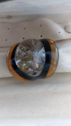 RING: kunststof bruin-zwarte/omranding* bolvorm doorzichtig, Kunststof, Bruin, 19 tot 20, Ophalen of Verzenden