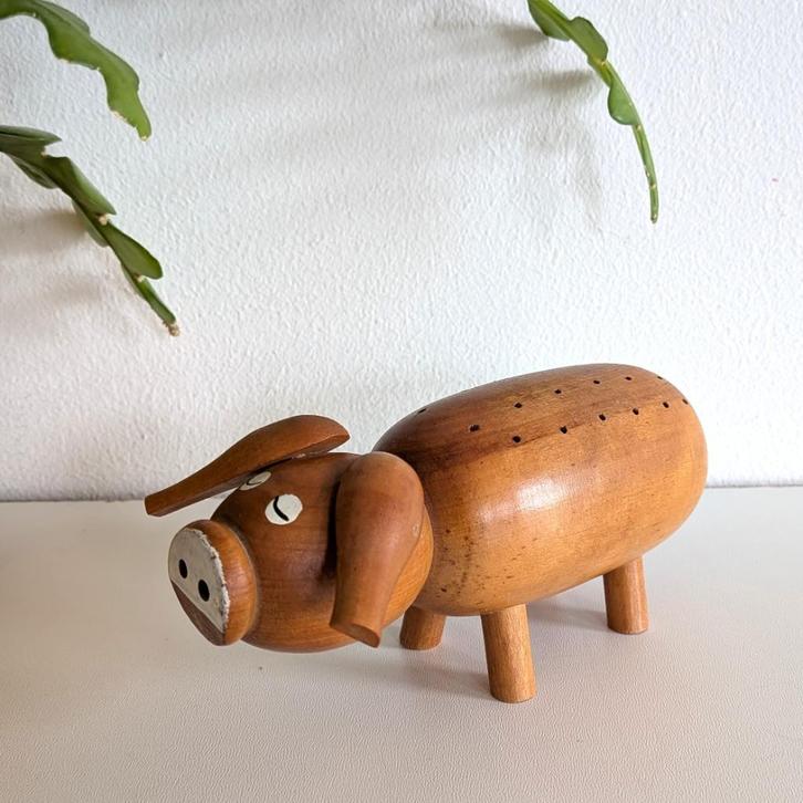 Vintage houten varken. Beeld varkentje van hout, Verzamelen, Retro, Huis en Inrichting, Ophalen of Verzenden