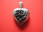 Mooie Zilveren Medaillon - Hartje bovenop verfijnd roosje, Sieraden, Tassen en Uiterlijk, Antieke sieraden, Verzenden, Zilver