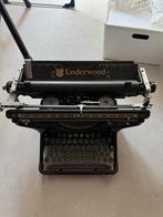 Antieke Underwood Typemachine, Ophalen