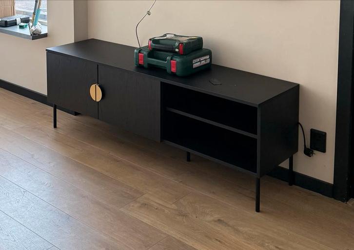 Nieuw TV Meubel - Stijlvol en Modern, Huis en Inrichting, Kasten | Televisiemeubels, Nieuw, Minder dan 100 cm, 150 tot 200 cm