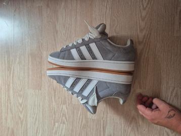 Addidas campus grijs. beschikbaar voor biedingen