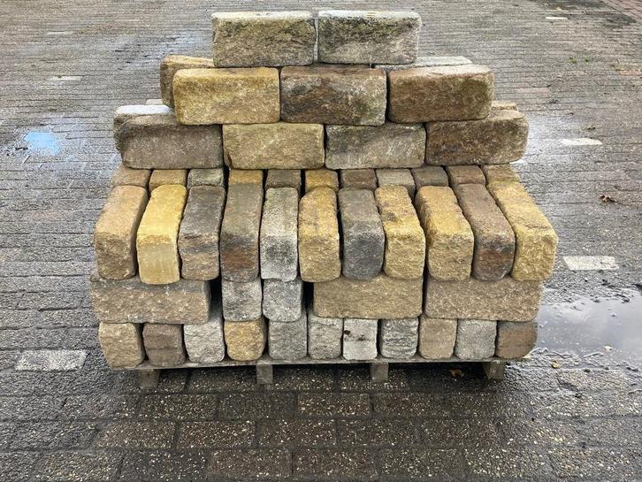 Partij 79 stuks Stapelblokken 30x10x14 cm Geel bruin € 150,-, Tuin en Terras, Bielzen en Borders, Nieuw, Blok, Beton, Minder dan 25 cm