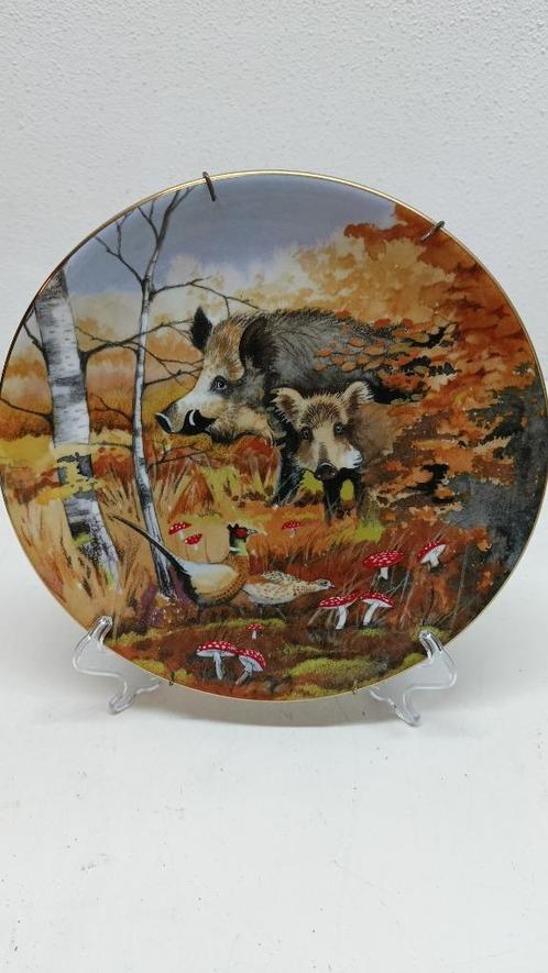 Sierbord ‘Autumn’ van Wally – Herfst, zwijnen en paddo’s, Antiek en Kunst, Antiek | Wandborden en Tegels, Ophalen of Verzenden