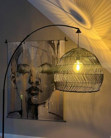 Booglamp zwart beschikbaar voor biedingen