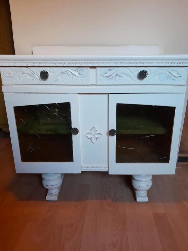 2 leuke theekastjes 1 witte en 1 bruine.per stuk, Antiek en Kunst, Antiek | Meubels | Kasten, Ophalen