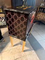 Opvallend Gucci Design Kastje, Antiek en Kunst, Antiek | Meubels | Kasten, Ophalen