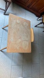 Bureau en stoeltje kleuters €20,- vaste prijs retro, Ophalen, Zo goed als nieuw, Taal en Lezen