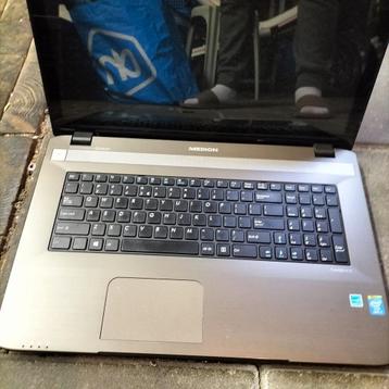 Partij 6 stuks 17 inch laptops beschikbaar voor biedingen