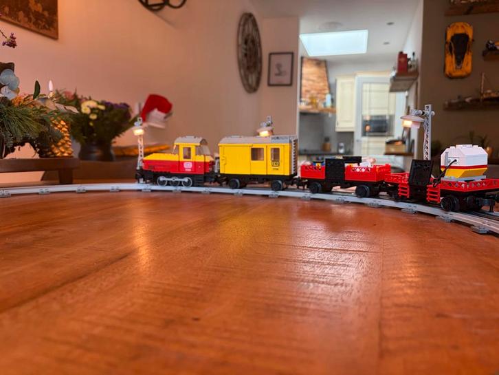 Lego 7735 Trein + Rails + Transformator+lantaarnpalen, Kinderen en Baby's, Speelgoed | Duplo en Lego, Gebruikt, Lego, Complete set
