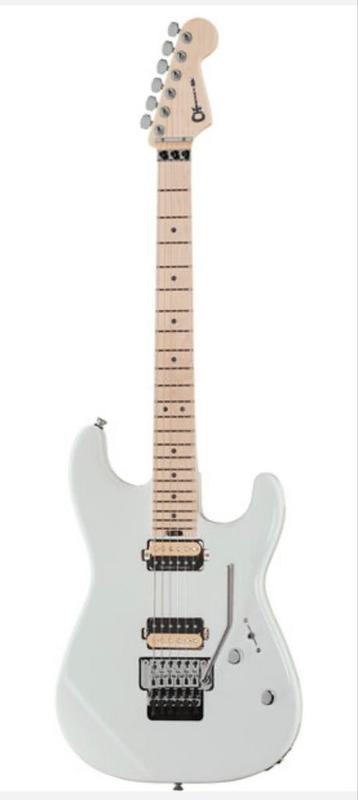 Gezocht: Charvel San Dimas, white/sw h-h.  beschikbaar voor biedingen