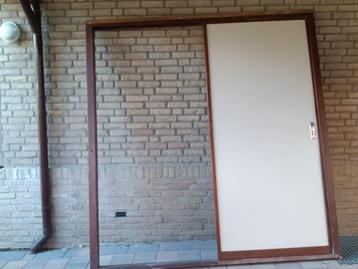 Te Koop Hardhouten voorzet Schuifkozijn beschikbaar voor biedingen