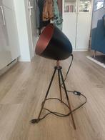 Eglo tafellamp zwart en koper, Ophalen of Verzenden, Zo goed als nieuw, Metaal, 50 tot 75 cm