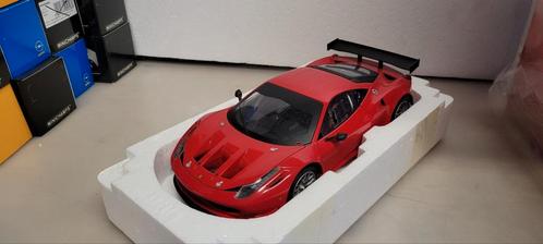 Hotwheels Elite Ferrari 458 Italia GT2, Hobby en Vrije tijd, Modelauto's | 1:18, Zo goed als nieuw, Auto, Hot Wheels, Ophalen of Verzenden