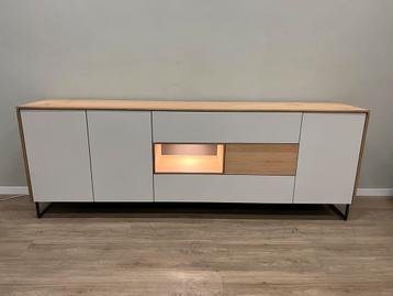 Dressoir xooon Darwin (lindfield) 240cm nu voor €1099,-! beschikbaar voor biedingen