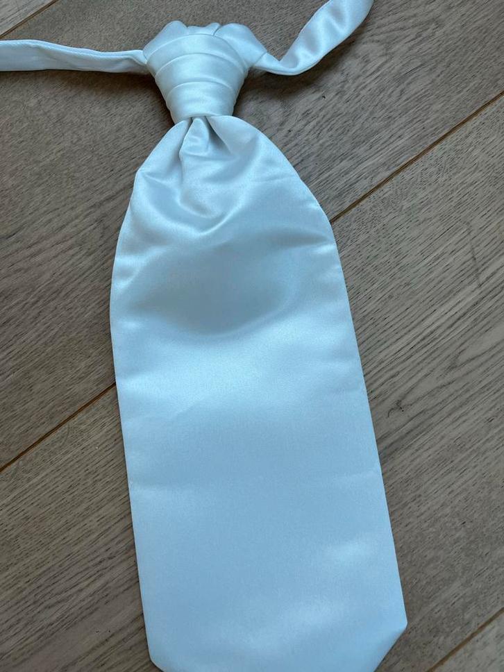 Witte ROKA Vlinderdas - Zo goed als nieuw, Kleding | Heren, Stropdassen, Zo goed als nieuw, Effen, Wit, Ophalen of Verzenden