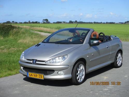 Peugeot 206 2.0 coupe cabriolet 2004, evt met verse APK, Auto's, Peugeot, Particulier, Benzine, F, Cabriolet, Handgeschakeld, Origineel Nederlands