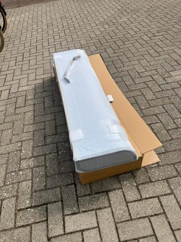 Nieuwe lichtbak 140x40 te koop! beschikbaar voor biedingen