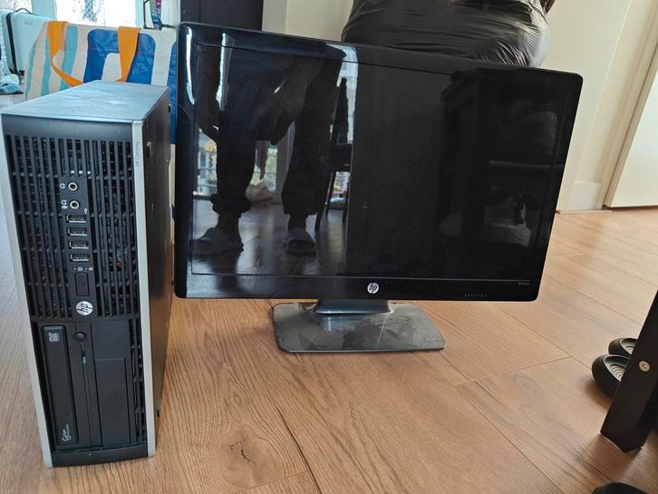 HP Compaq PC met Monitor, Computers en Software, Desktop Pc's, Gebruikt, Onbekend, HDD, SSD, Met videokaart, Met monitor, Ophalen of Verzenden