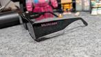 Balenciaga Zonnebril Roze Lettering, Overige merken, Zonnebril, Zwart, Ophalen of Verzenden