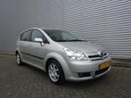 Toyota Corolla Verso 2.2 D-4D Dynamic Climate / Lm velgen /, Auto's, Toyota, Origineel Nederlands, Te koop, Zilver of Grijs, 5 stoelen