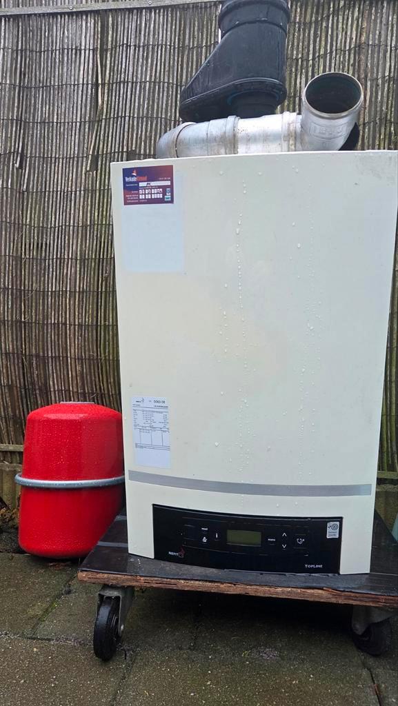 NEFIT  CV-ketel, Doe-het-zelf en Verbouw, Geisers en Boilers, Gebruikt, Geiser, Minder dan 20 liter, Ouder dan 10 jaar, Ophalen of Verzenden