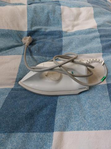 Strijkijzer tefal beschikbaar voor biedingen