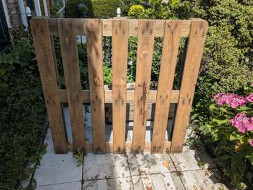 Europallet 120x120cm beschikbaar voor biedingen