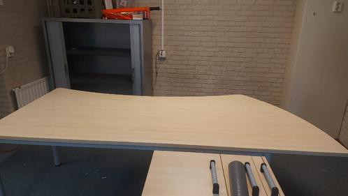 Tafels (kantoorbureaus), Huis en Inrichting, Tafels | Statafels, Gebruikt, Ophalen