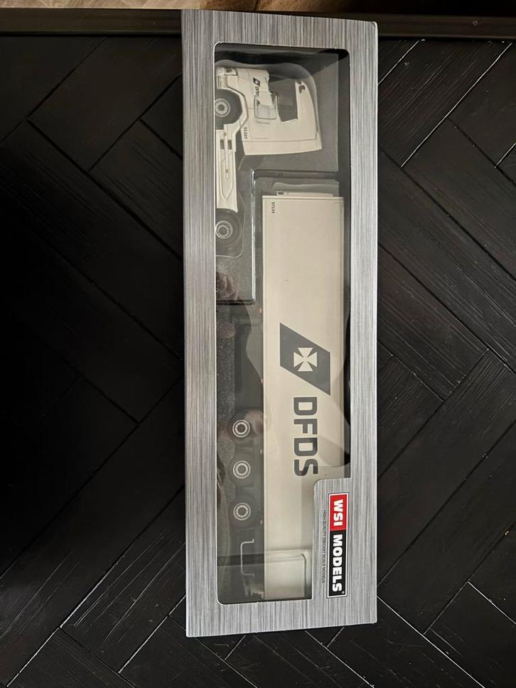 WSI DAF XG 4x2 DFDS Koeloplegger - Schaalmodel, Hobby en Vrije tijd, Modelauto's | 1:50, Nieuw, Bus of Vrachtwagen, Wsi, Ophalen of Verzenden