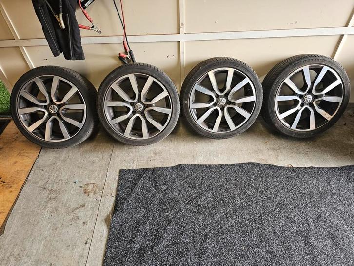 Originele vw golf 7 Gte Velgen 18 inch opknappers, Auto diversen, Wieldoppen, Gebruikt, Ophalen