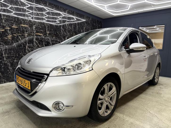 Peugeot 208 1.2 VTi Blue Lease (bj 2014), Auto's, Peugeot, Bedrijf, Te koop, ABS, Airbags, Airconditioning, Alarm, Bluetooth, Boordcomputer