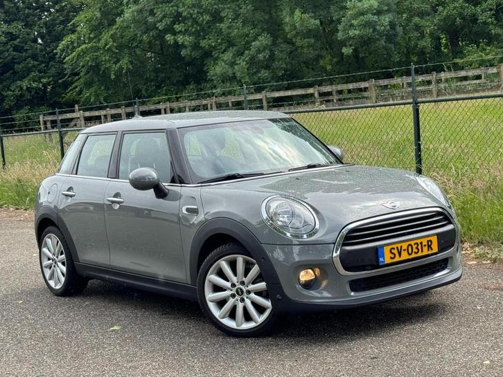 Mini Mini 1.5 Cooper D Pepper /Diesel/Navi/, Auto's, Mini, Bedrijf, Te koop, Cooper, ABS, Airbags, Airconditioning, Boordcomputer