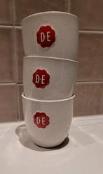 3 bekers mokken Douwe Egberts, Huis en Inrichting, Keuken | Servies, Ophalen of Verzenden, Zo goed als nieuw, Overige stijlen