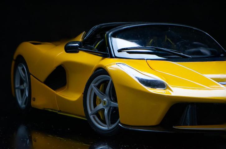 BBR Ferrari 'LaFerrari' Aperta 2016 - 1:18, Hobby en Vrije tijd, Modelauto's | 1:18, Gebruikt, Auto, Autoart, Ophalen