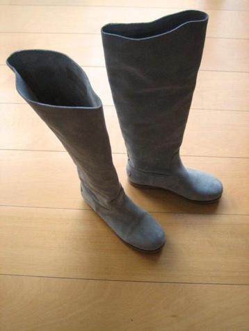 Zeer mooi grijs suede laarzen SHABBIES AMSTERDAM 38 snazzeys beschikbaar voor biedingen