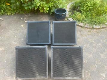 4 x SA grey series monitoren  beschikbaar voor biedingen
