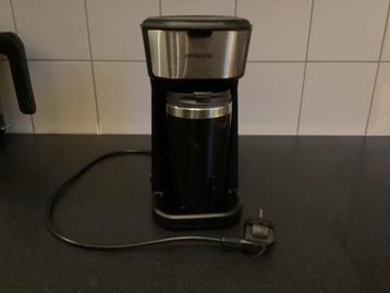 Kleine lichtgewicht koffiezetapparaat beschikbaar voor biedingen