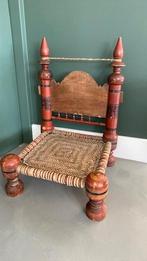 Antieke stoel India / Pakistan, Ophalen, Bruin, Hout, Zo goed als nieuw
