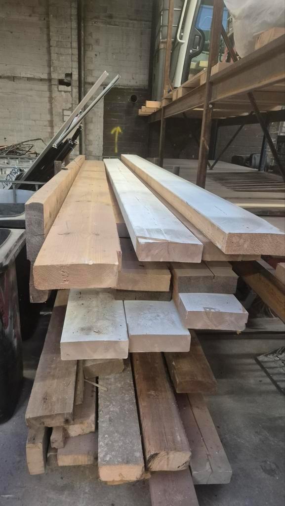 Houten balken 240x70 en 210x65, Doe-het-zelf en Verbouw, Hout en Planken, Balk, Vuren, 300 cm of meer, 50 mm of meer, Ophalen of Verzenden