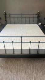 Mooi IKEA Svelvik bed, lattenbodem en matras, 160 cm, Gebruikt, Metaal, Chic