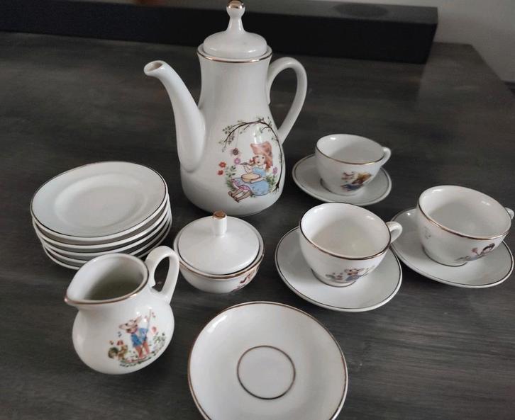 Antiek vintage kinder servies met gouden rand, Antiek en Kunst, Antiek | Servies compleet, Ophalen of Verzenden