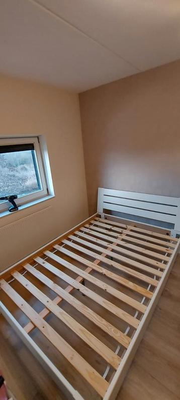 Tweepersoonsbed 140x200 cm (IKEA) - Met of zonder hoofdbord - afbeelding 3