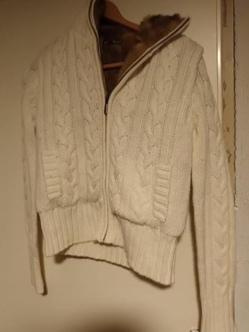 nieuwe wit wollen vest wintervest Lake Side. mt S. Nepbont  beschikbaar voor biedingen