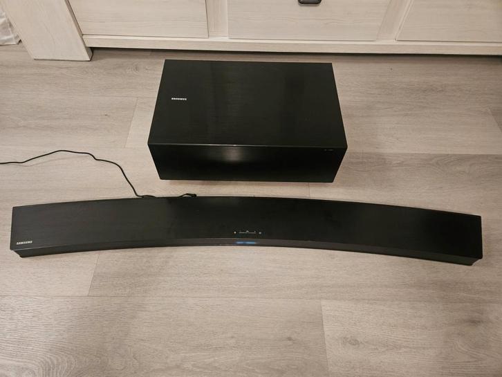 Krachtige Samsung HW-J7500 Curved Bluetooth soundbar+woofer, Audio, Tv en Foto, Home Cinema-sets, Zo goed als nieuw, Overige spelers