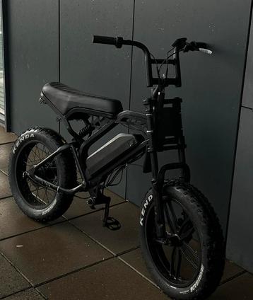 V20 custom (750 WATT) beschikbaar voor biedingen