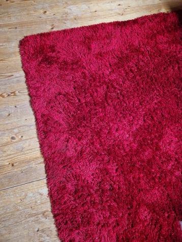 Rood hoogpolig tapijt 160x230 beschikbaar voor biedingen